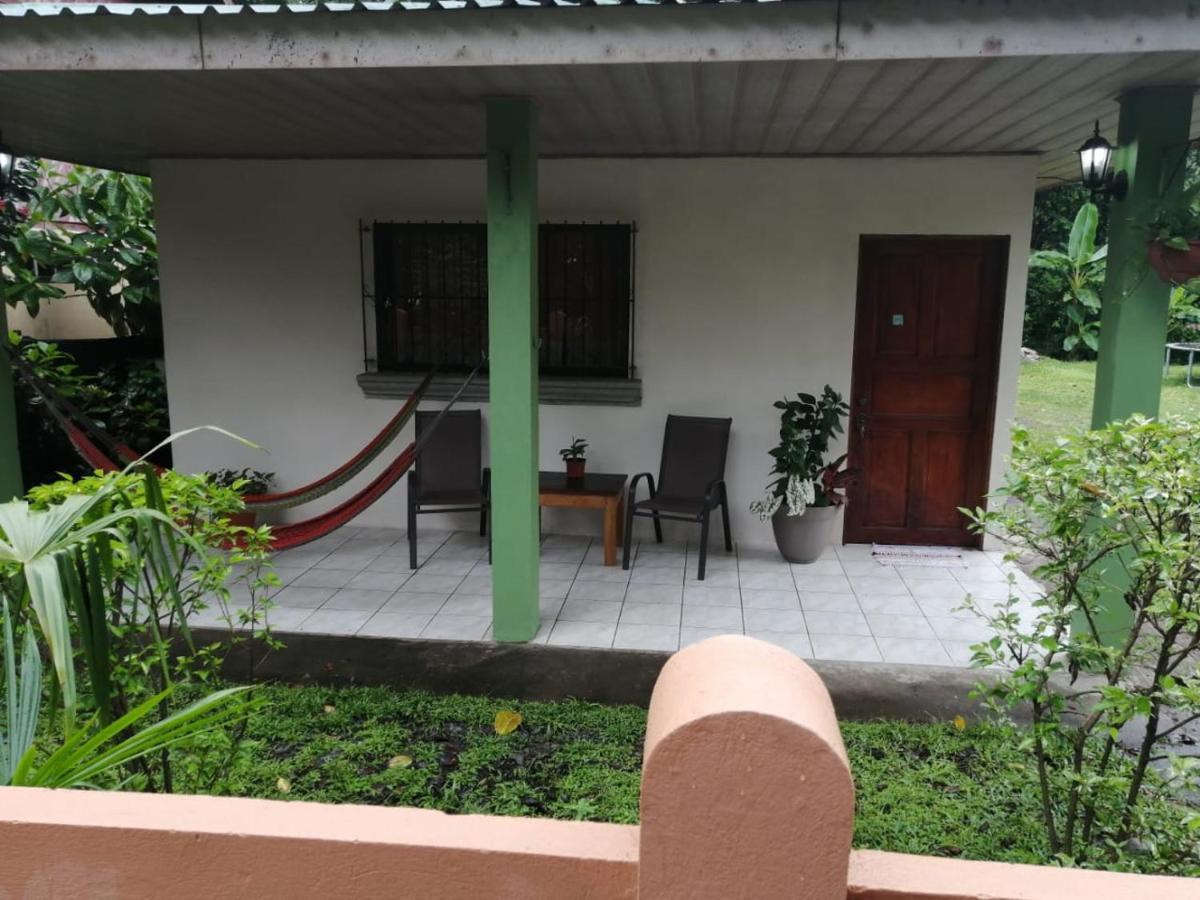 Cahuita Lodge Exteriör bild
