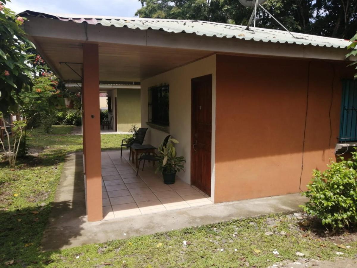 Cahuita Lodge Exteriör bild